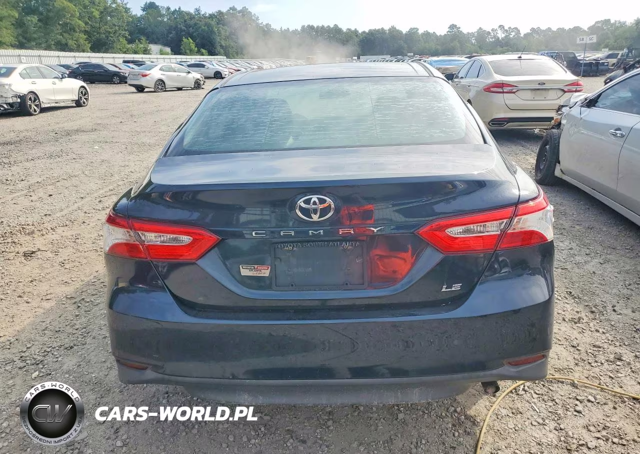 2018 Toyota Camry Le VIN:4T1B11HK6JU517097 - 6