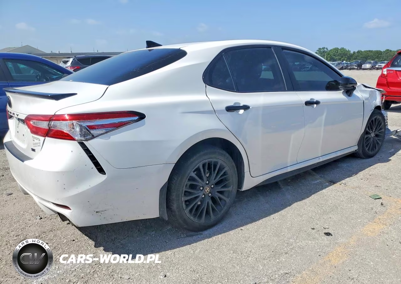 2020 Toyota Camry Se Nightshade VIN:4T1G11AK8LU400320 - 3