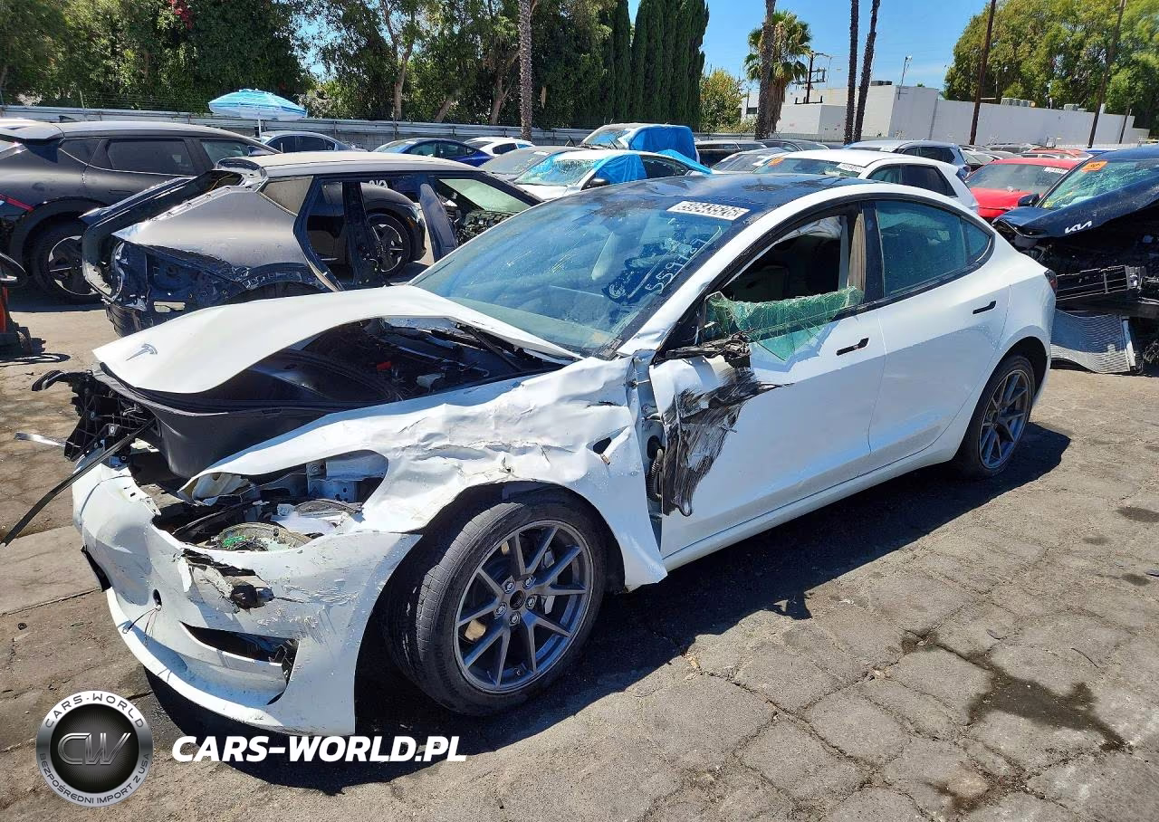 2023 Tesla Model 3 – zdjęcie 1 z 13