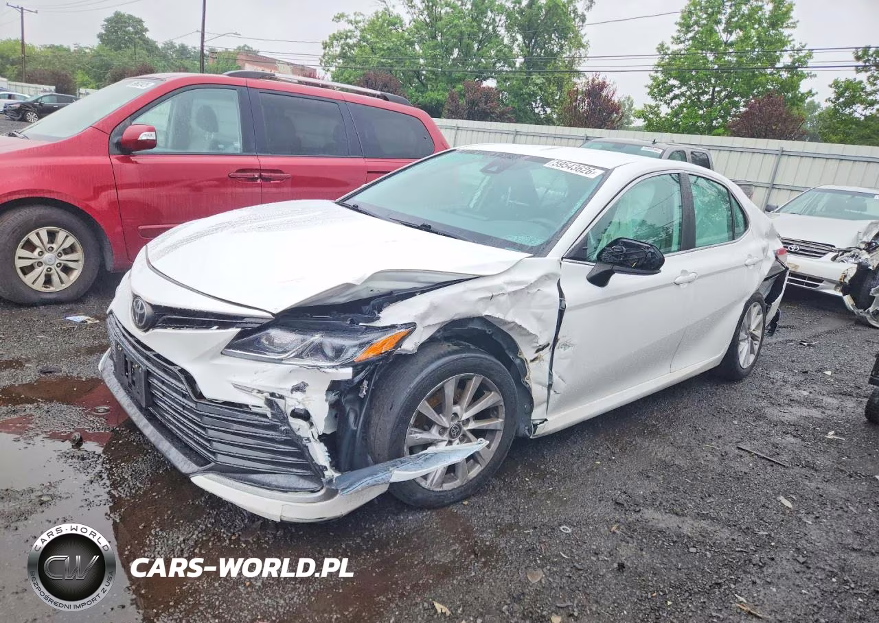 2021 Toyota Camry Le