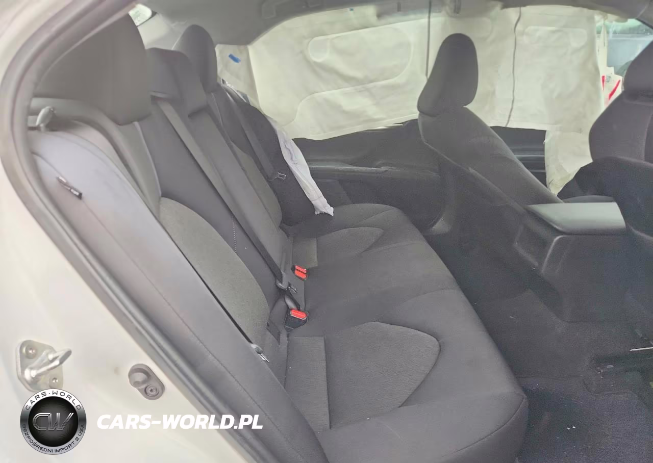 2021 Toyota Camry Le VIN:4T1C11AK3MU475846 - 10