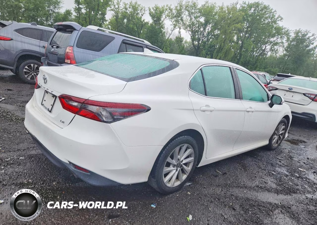 2021 Toyota Camry Le VIN:4T1C11AK3MU475846 - 3
