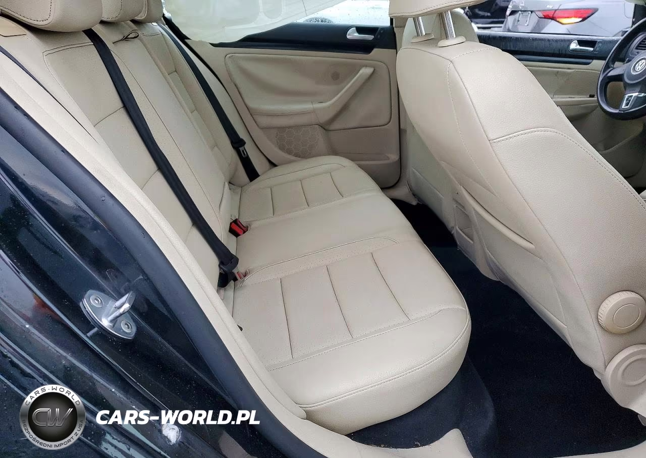 2010 Volkswagen Jetta Se VIN:3VWRX7AJ8AM041961 - 10