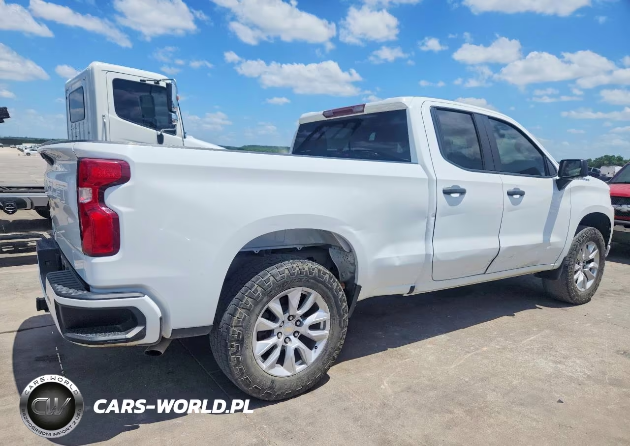 2021 Chevrolet Silverado 1500 Custom VIN:1GCRWBEK9MZ367377 - 3