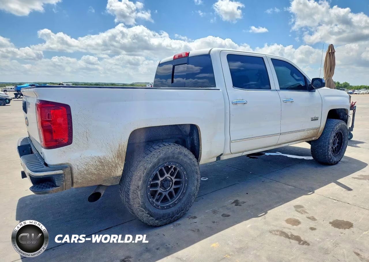 2018 Chevrolet Silverado C1500 Ltz VIN:3GCPCSEC0JG392625 - 3