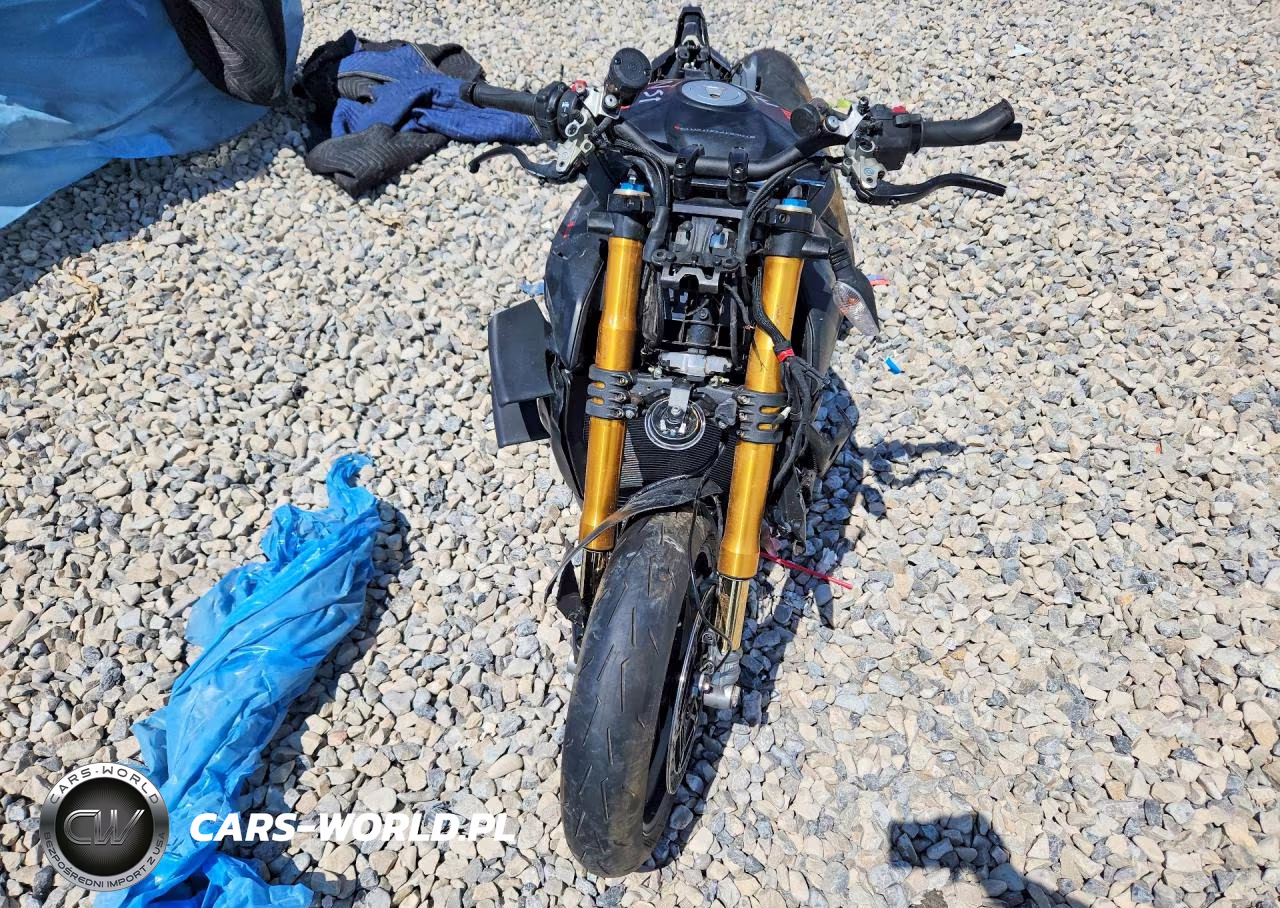 2024 Ducati Streetfighter V4 VIN:ZDMFAKWW3RB009103 - 2