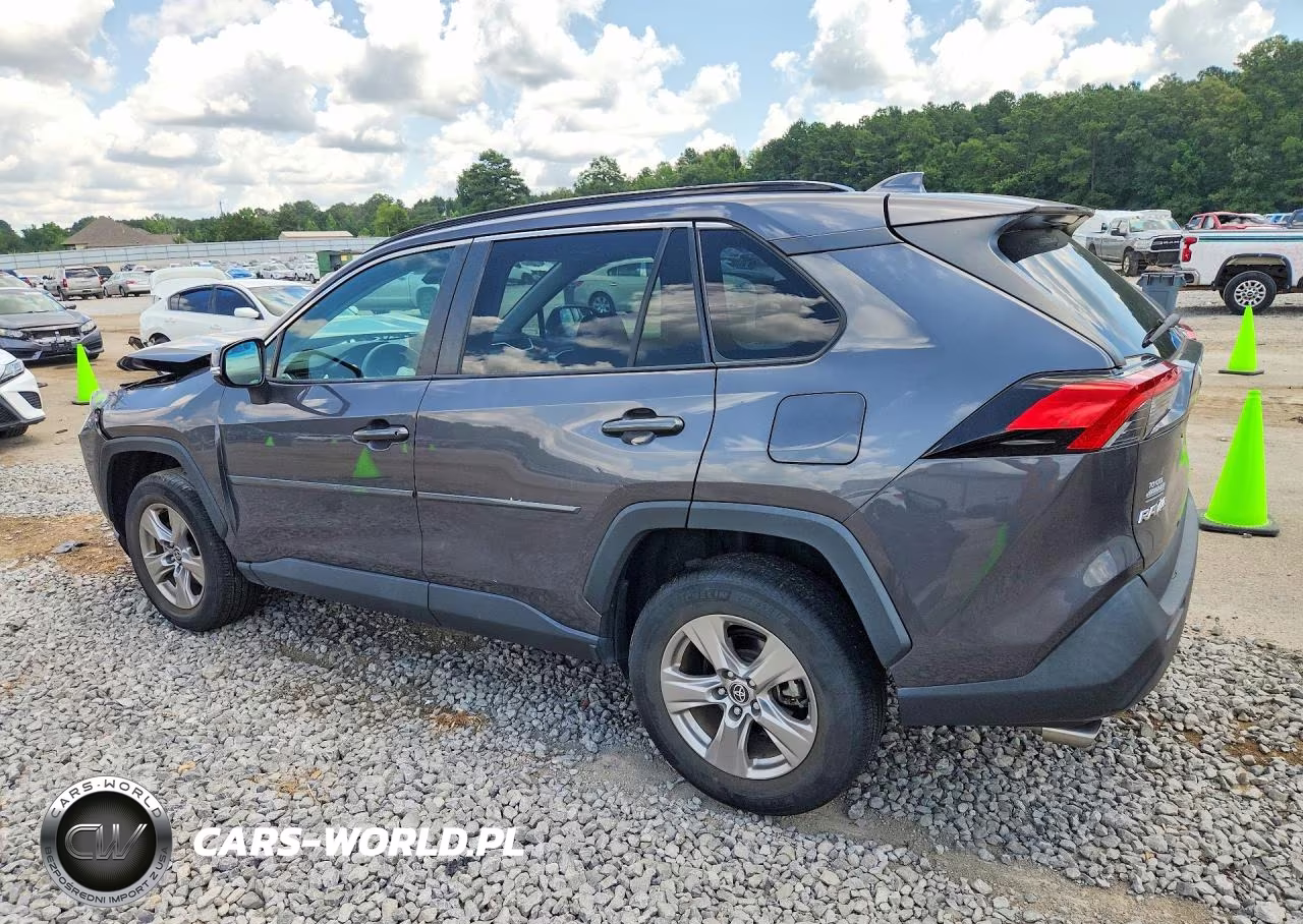 2022 Toyota Rav4 Xle VIN:2T3W1RFV8NW213702 - 2