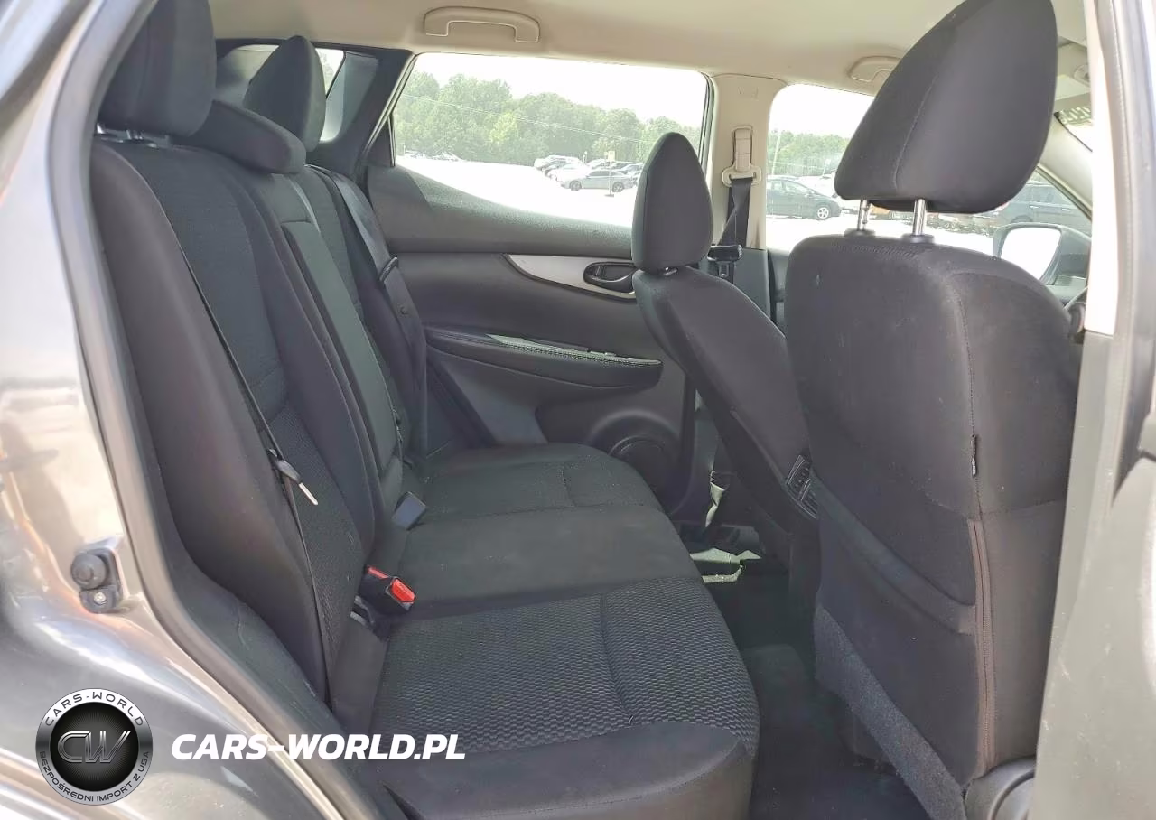 2018 Nissan Rogue Sport S VIN:JN1BJ1CP3JW151615 - 11