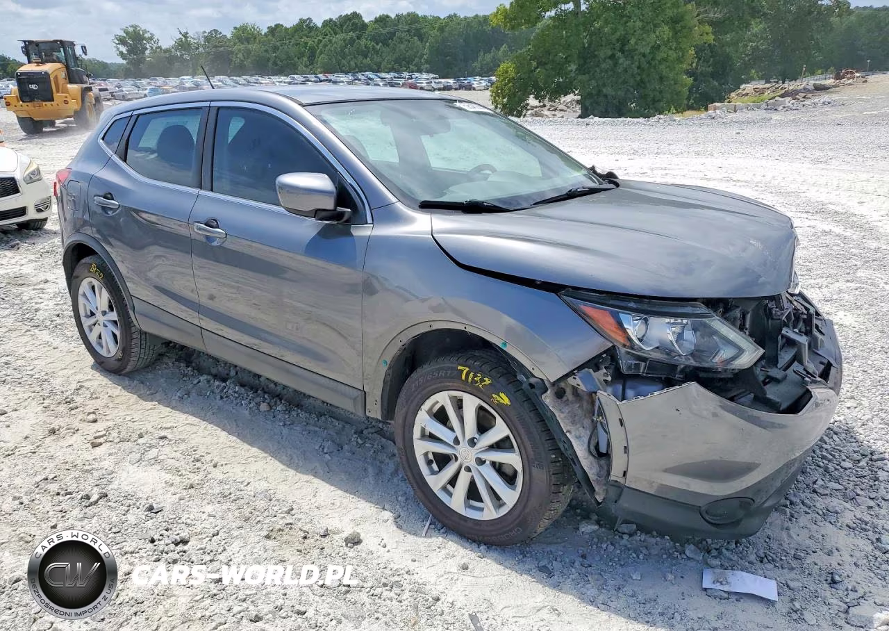 2018 Nissan Rogue Sport S VIN:JN1BJ1CP3JW151615 - 4