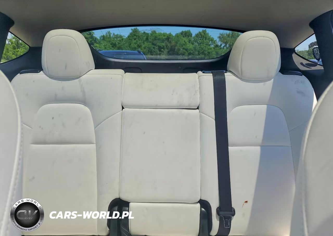 2021 Tesla Model Y VIN:5YJYGDEE7MF076039 - 10