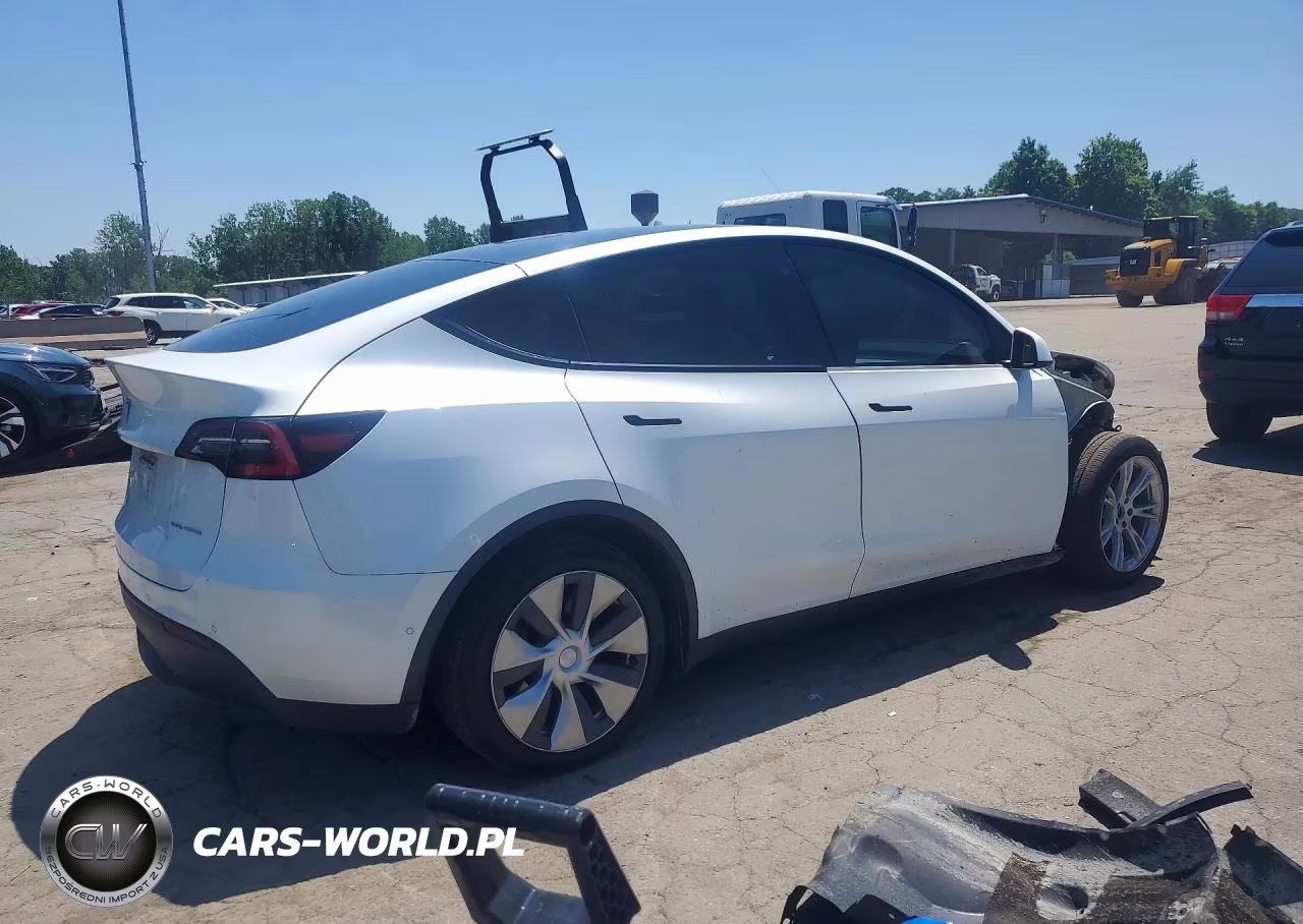 2021 Tesla Model Y VIN:5YJYGDEE7MF076039 - 3
