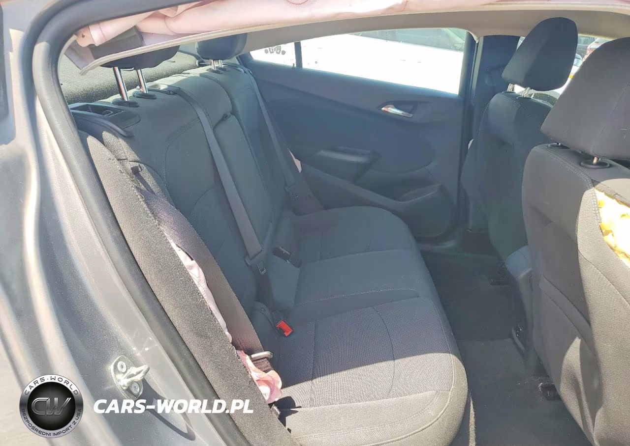 2018 Chevrolet Cruze Lt VIN:1G1BE5SM5J7126007 - 10