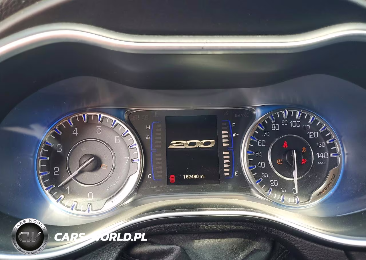 2015 Chrysler 200 Limited VIN:1C3CCCAB7FN649333 - 9