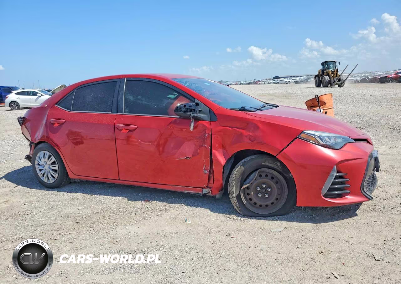 2018 Toyota Corolla Se VIN:2T1BURHE5JC052619 - 4