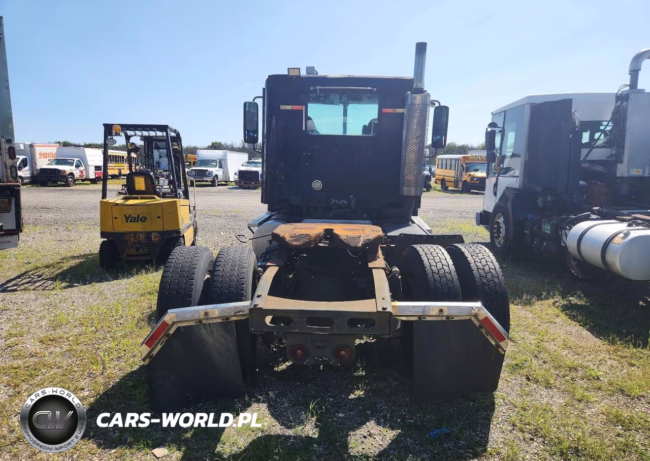 2006 Freightliner Columbia 120 Semi Truck VIN:1FUBA5CG56DV74244 - 6