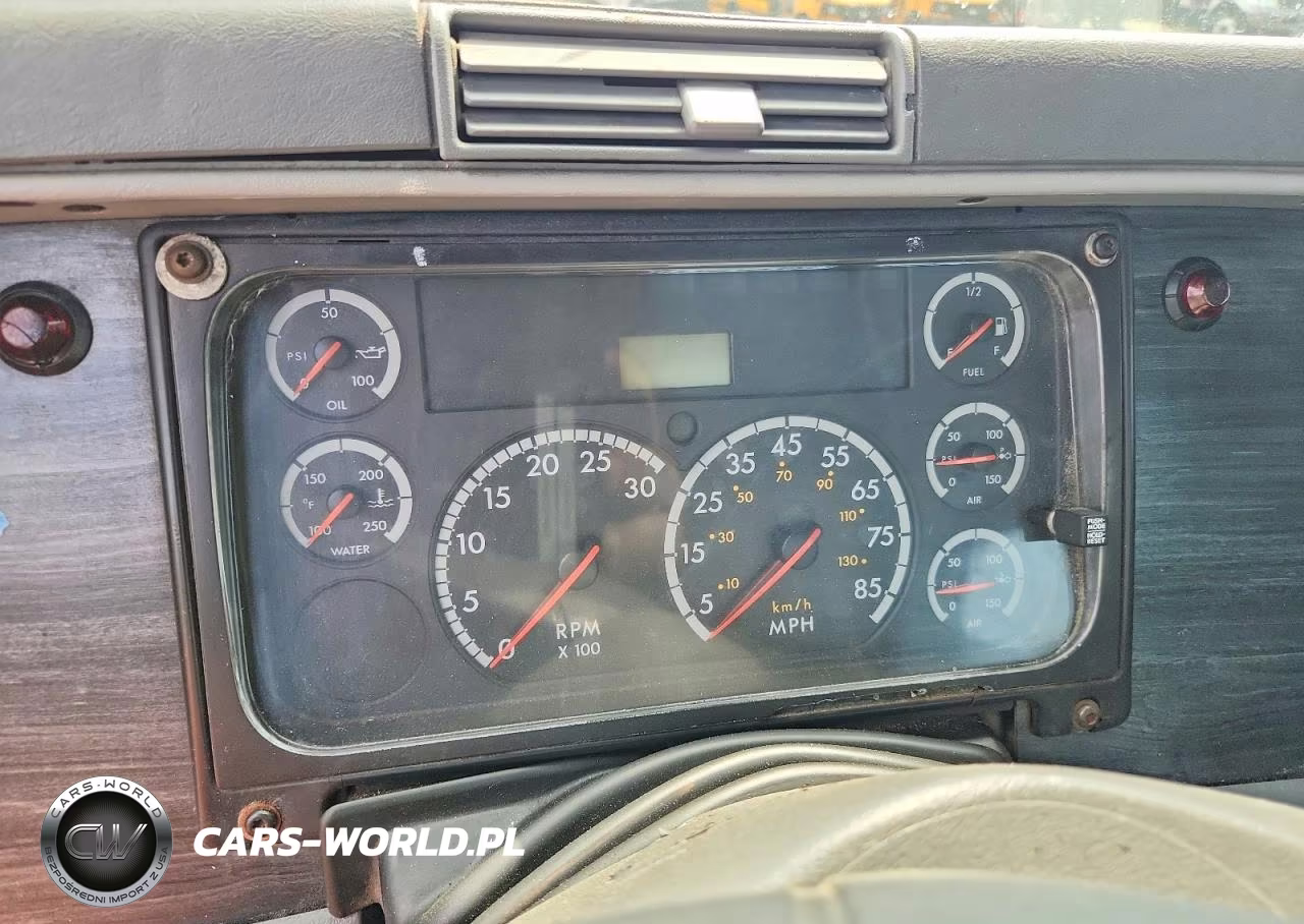 2006 Freightliner Columbia 120 Semi Truck VIN:1FUBA5CG56DV74244 - 9