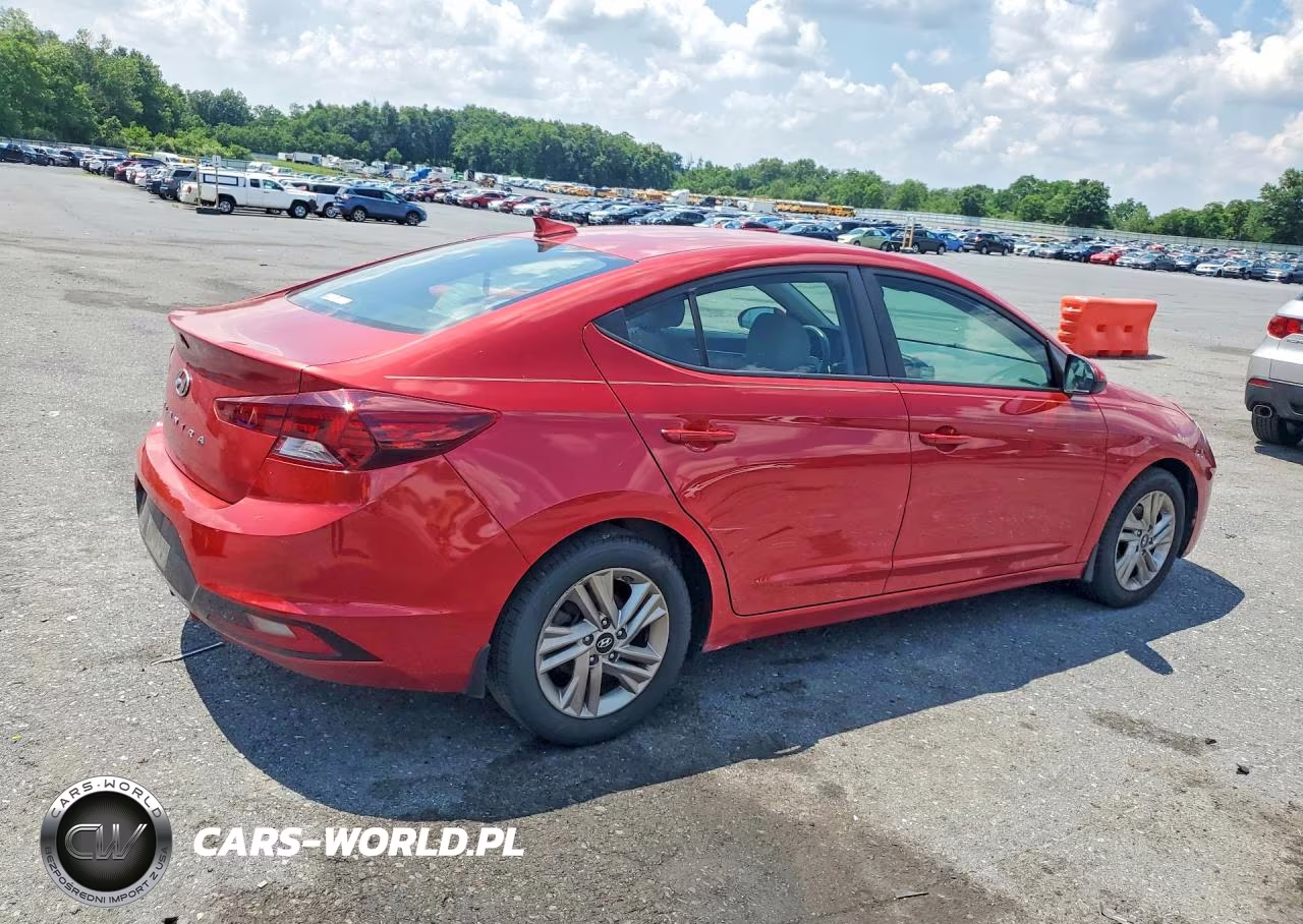 2020 Hyundai Elantra Sel VIN:5NPD84LF0LH517579 - 3
