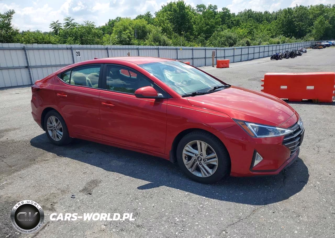 2020 Hyundai Elantra Sel VIN:5NPD84LF0LH517579 - 4