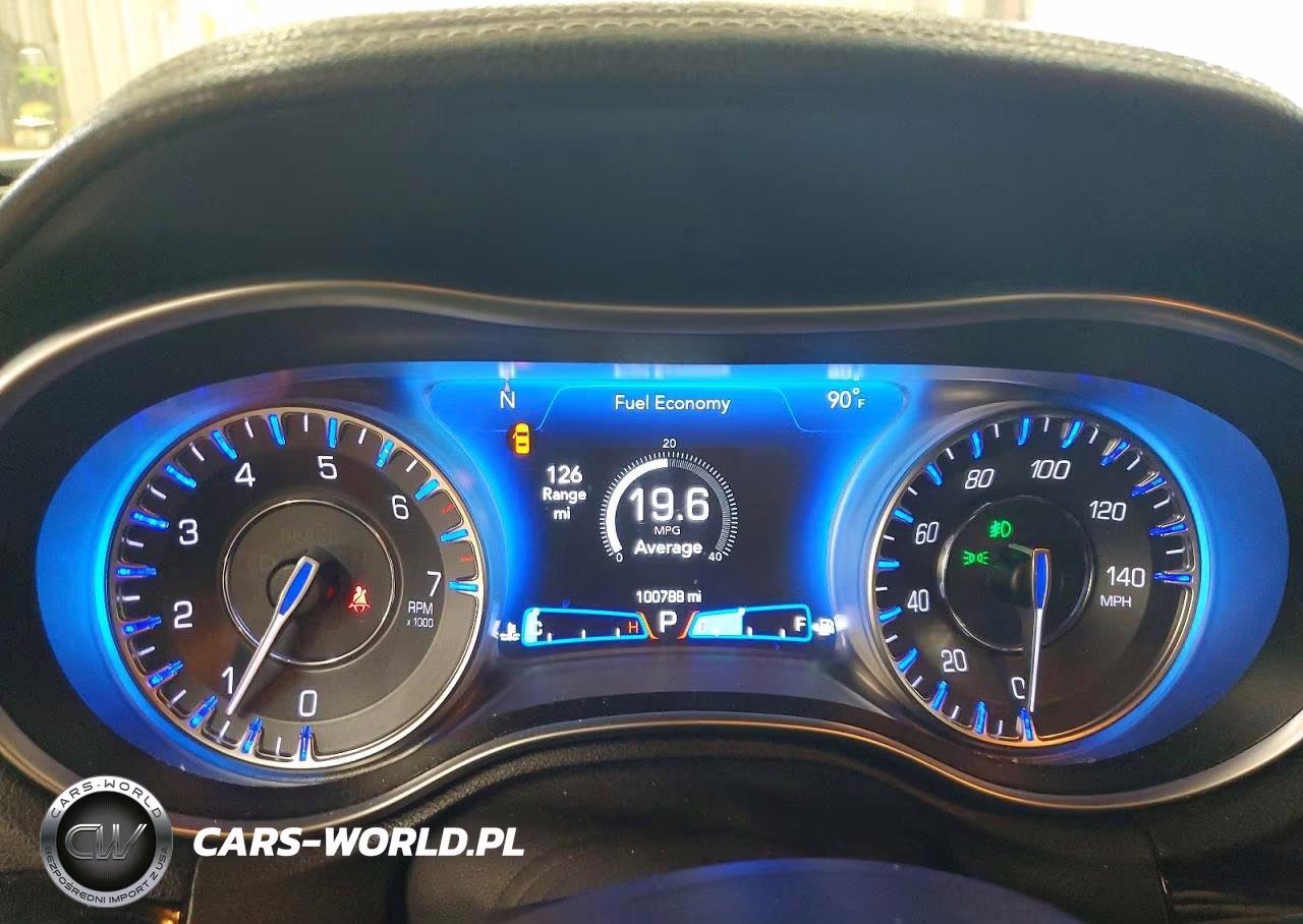 2021 Chrysler 300 S VIN:2C3CCABG8MH595805 - 9