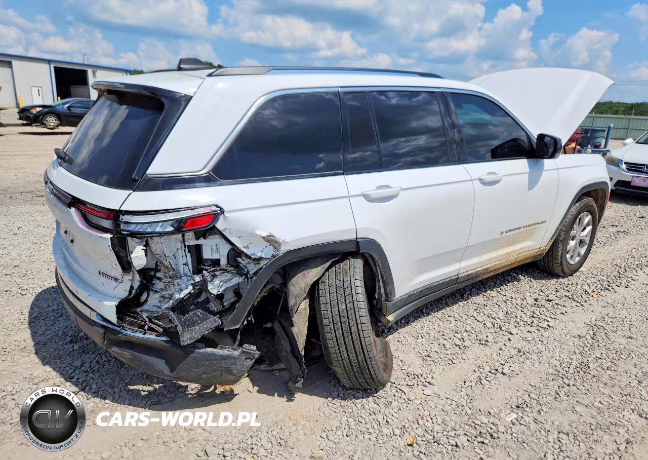 2023 Jeep Grand Cherokee Limited VIN:1C4RJHBG0PC530264 - 3