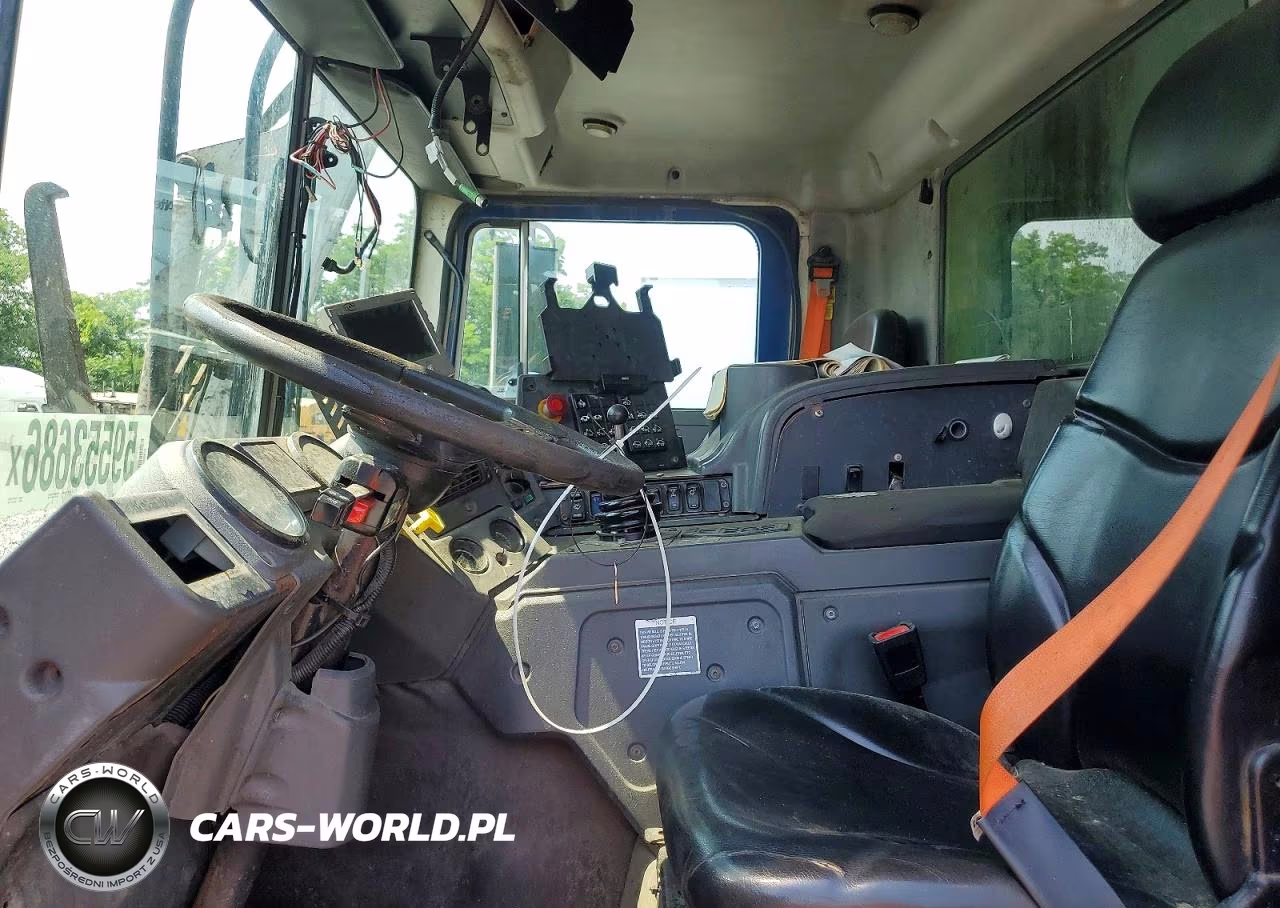 2015 Mack Mru600 Refuse Truck VIN:1M2AV02C3FM012413 - 9