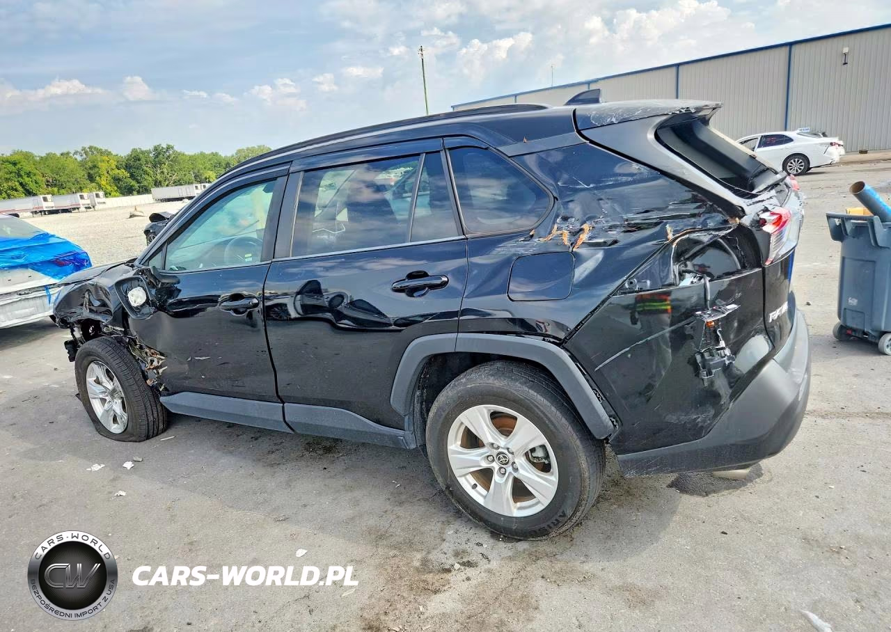 2021 Toyota Rav4 Xle VIN:2T3W1RFV9MW141634 - 2