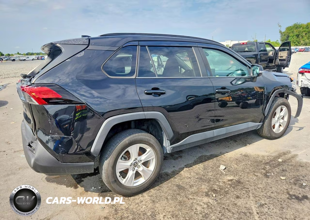 2021 Toyota Rav4 Xle VIN:2T3W1RFV9MW141634 - 3