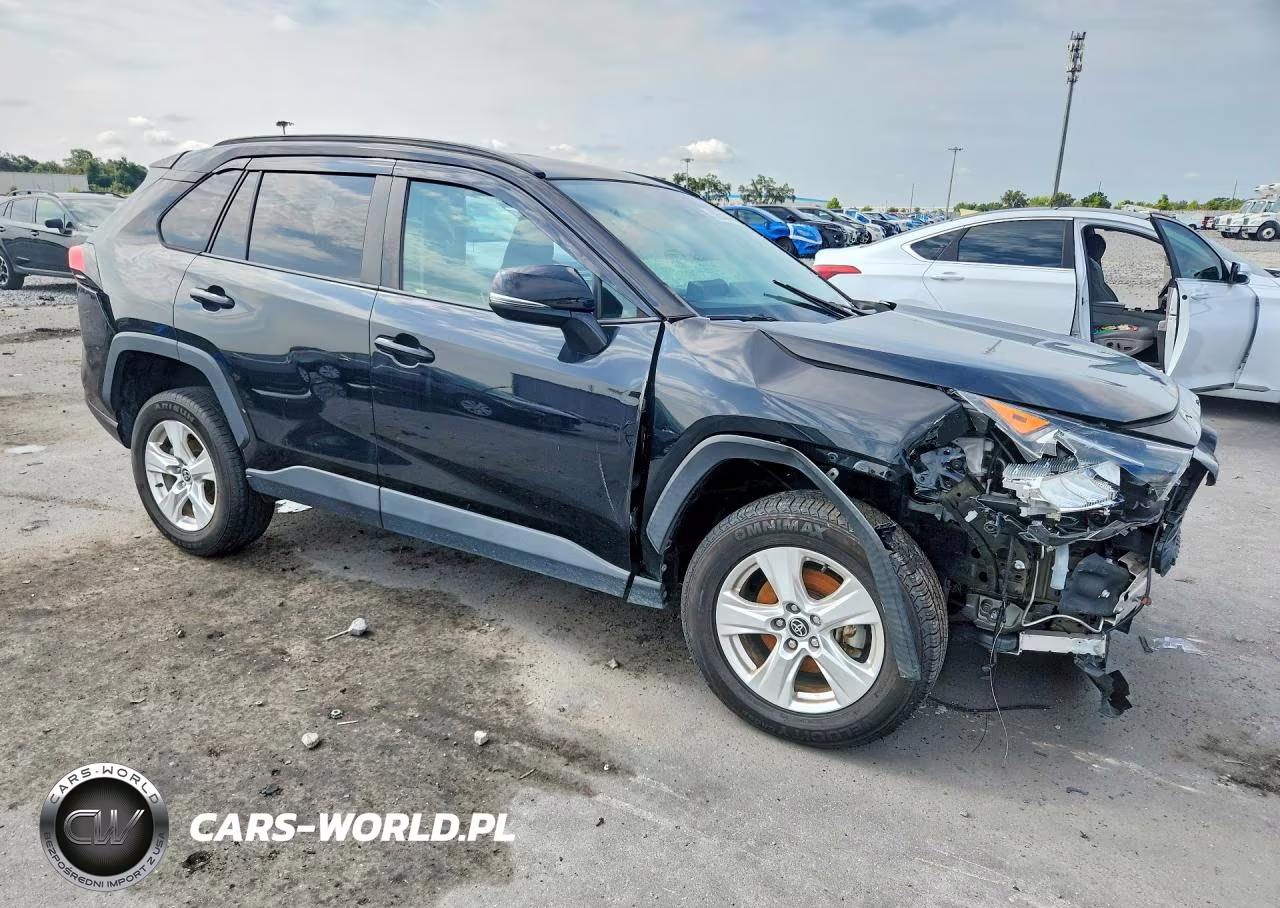 2021 Toyota Rav4 Xle VIN:2T3W1RFV9MW141634 - 4