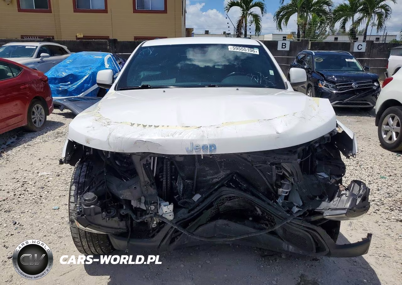 2022 Jeep Grand Cherokee Laredo E VIN:1C4RJEAG4NC155959 - 5