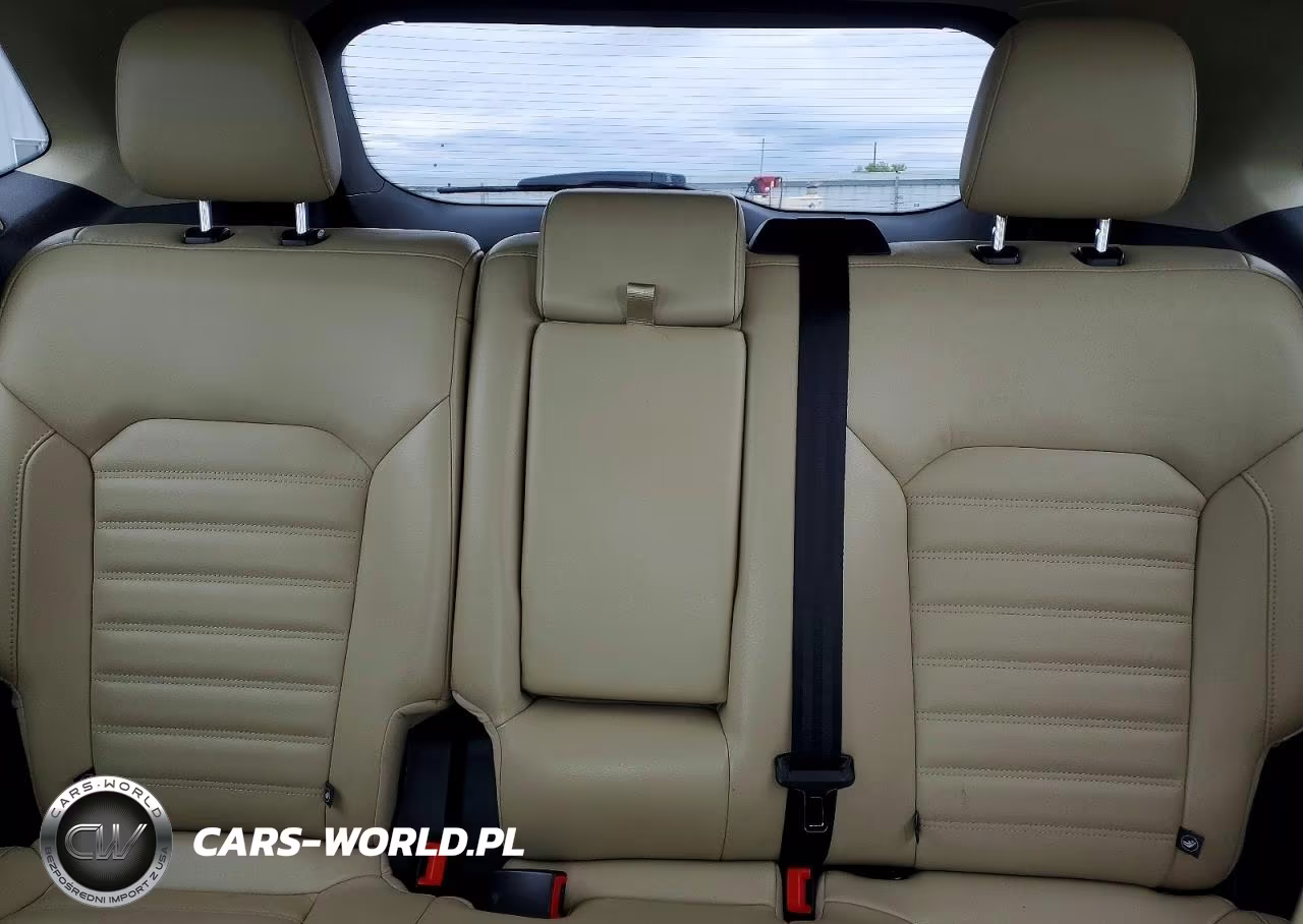 2017 Ford Edge Sel VIN:2FMPK4J9XHBB74287 - 10