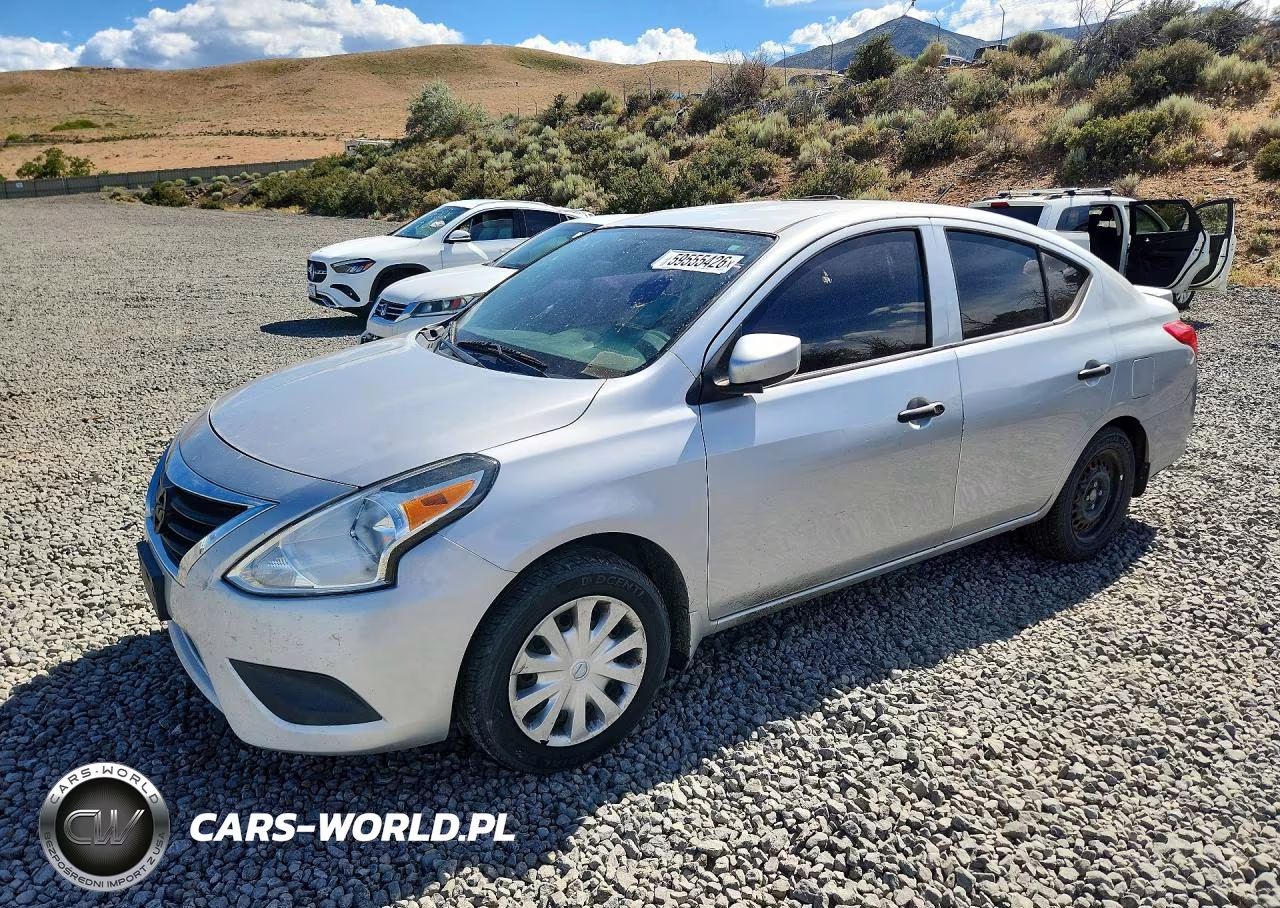 2019 Nissan Versa S Plus