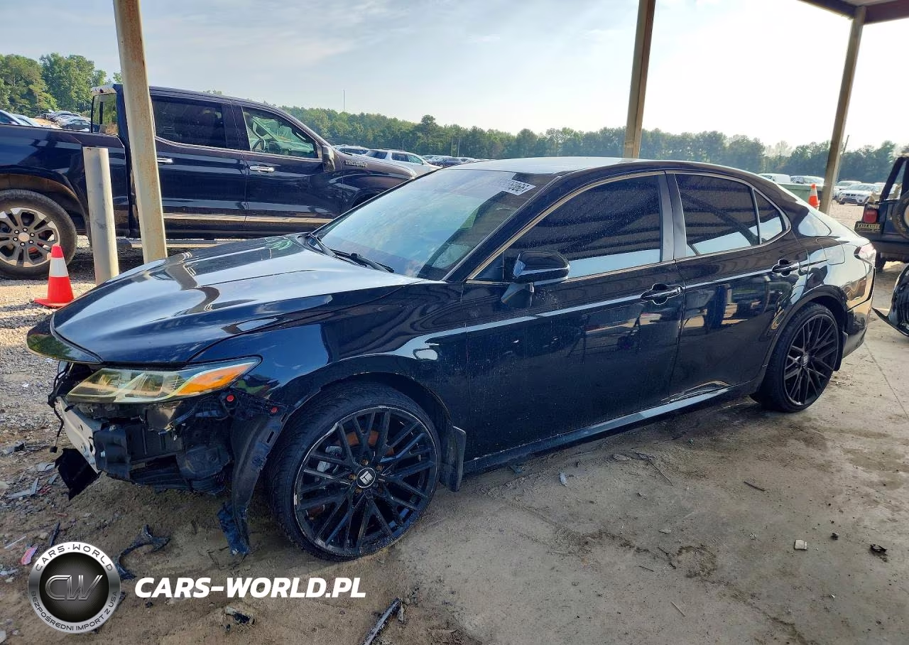2024 Toyota Camry Le – zdjęcie 1 z 13
