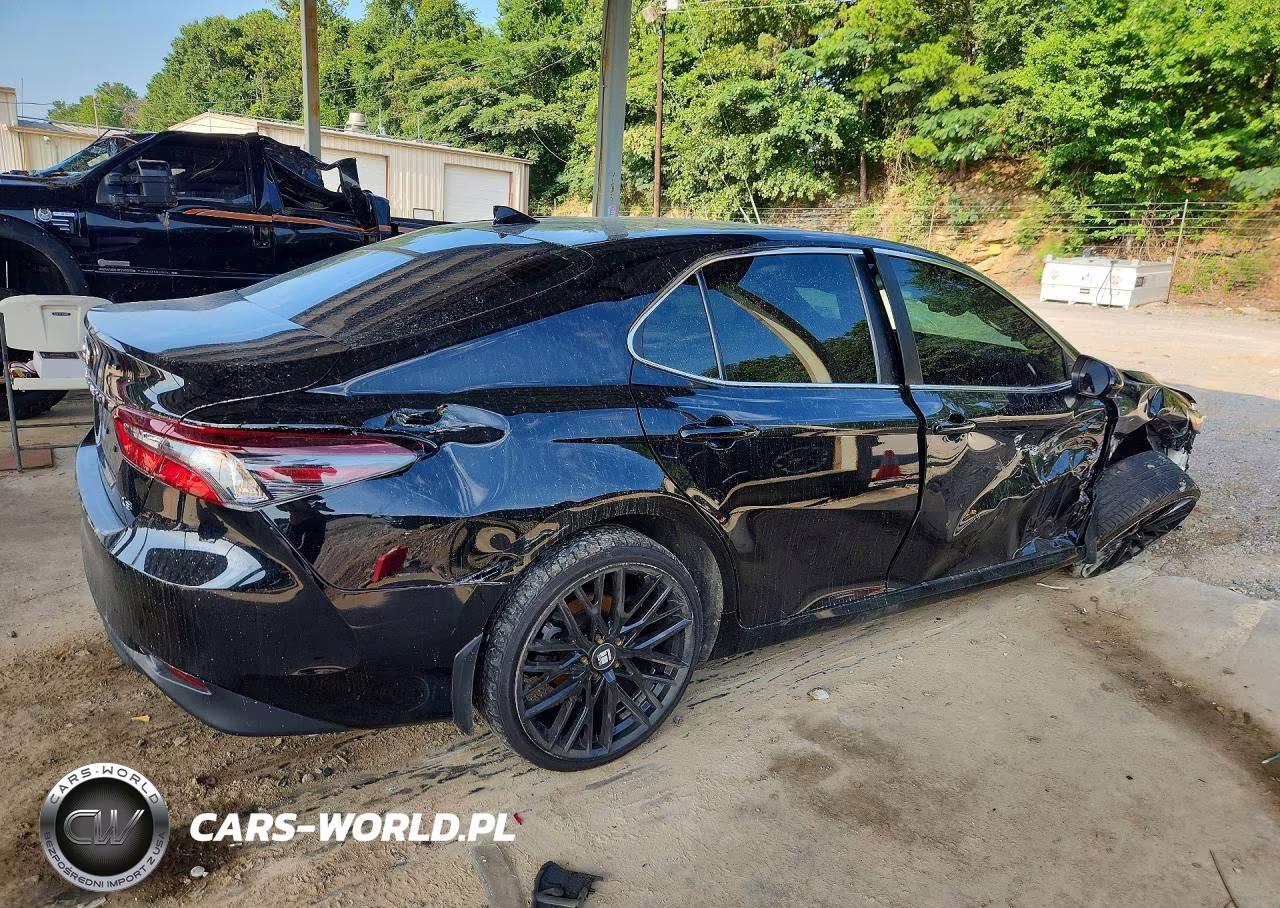 2024 Toyota Camry Le VIN:4T1C11AK6RU858641 - 3