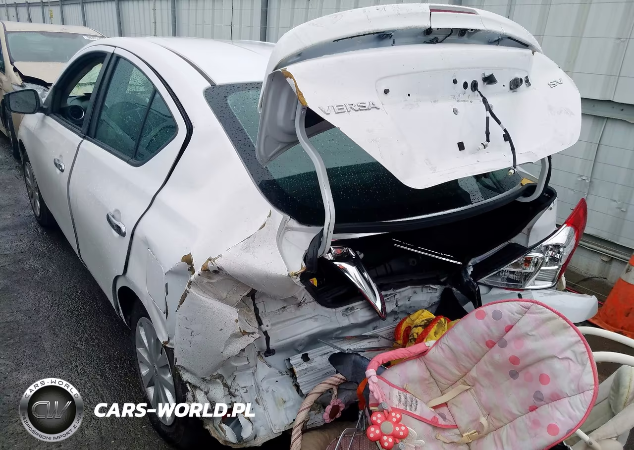 2018 Nissan Versa S VIN:3N1CN7AP9JL850090 - 3