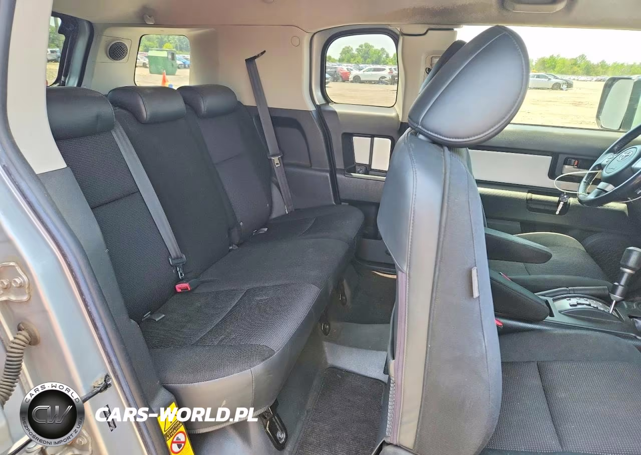 2007 Toyota Fj Cruiser Base VIN:JTEBU11F070069234 - 10