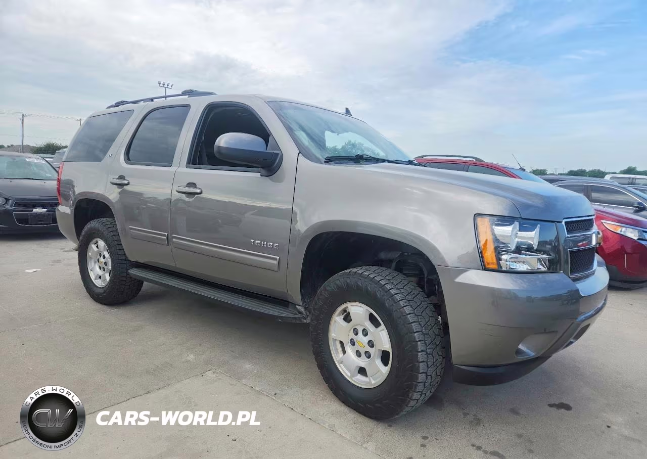 2012 Chevrolet Tahoe C1500 Lt VIN:1GNSCBE02CR220915 - 4