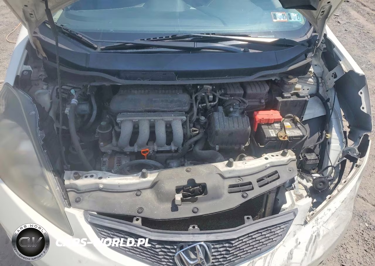2013 Honda Fit VIN:JHMGE8H33DC036233 - 11
