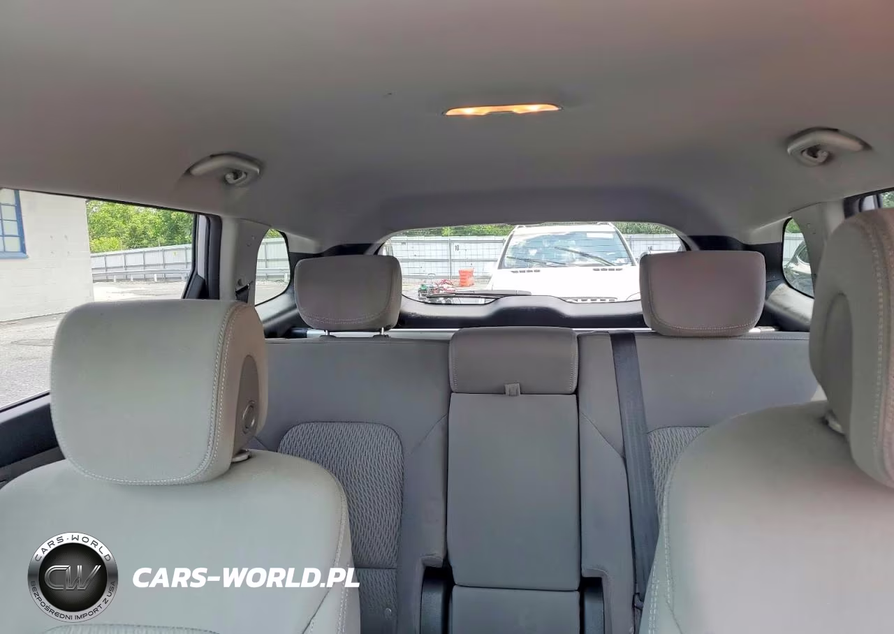 2017 Hyundai Santa Fe Se VIN:KM8SMDHF2HU257111 - 10
