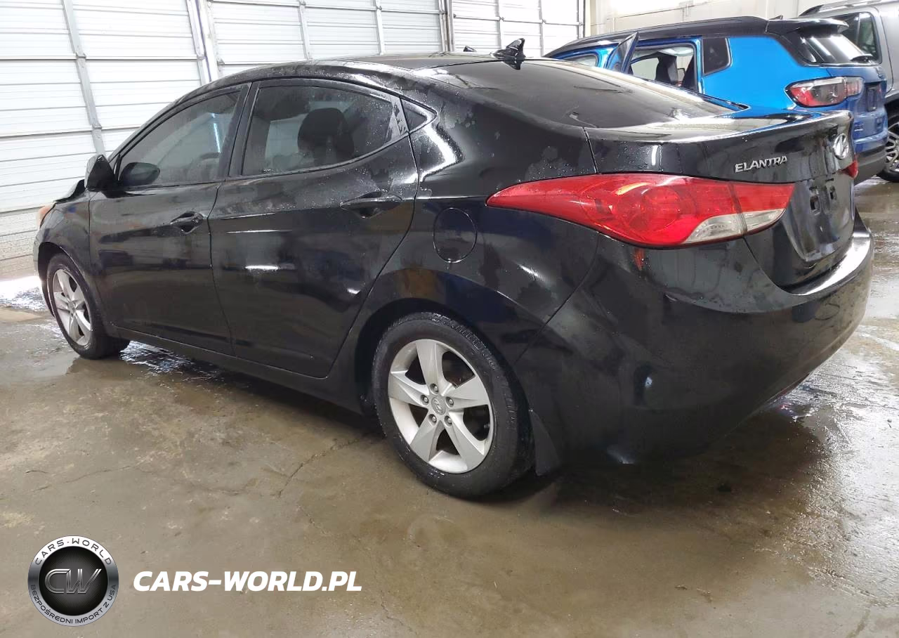 2013 Hyundai Elantra Gls VIN:KMHDH4AE5DU577614 - 3