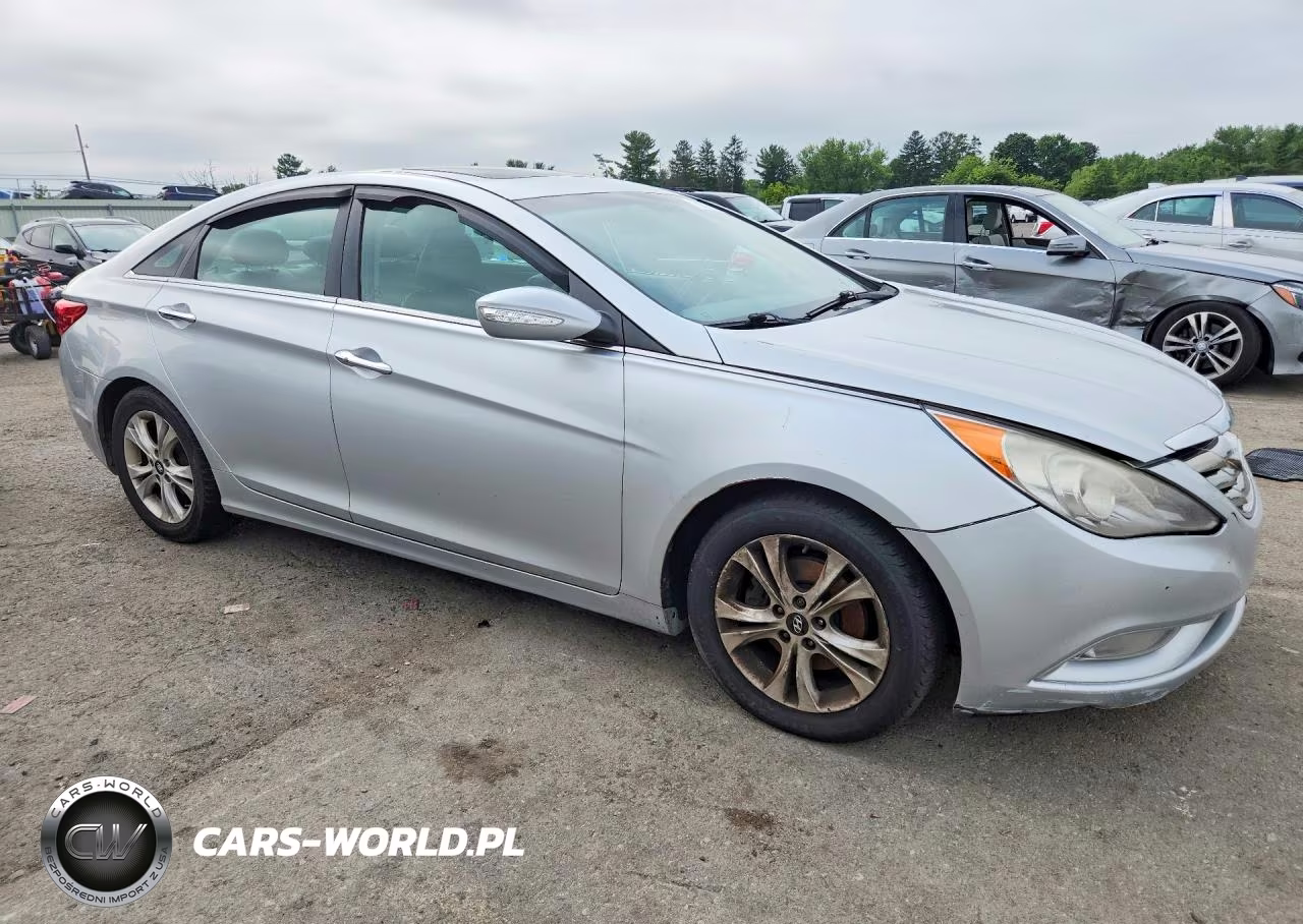 2013 Hyundai Sonata Limited VIN:5NPEC4AC9DH725683 - 4