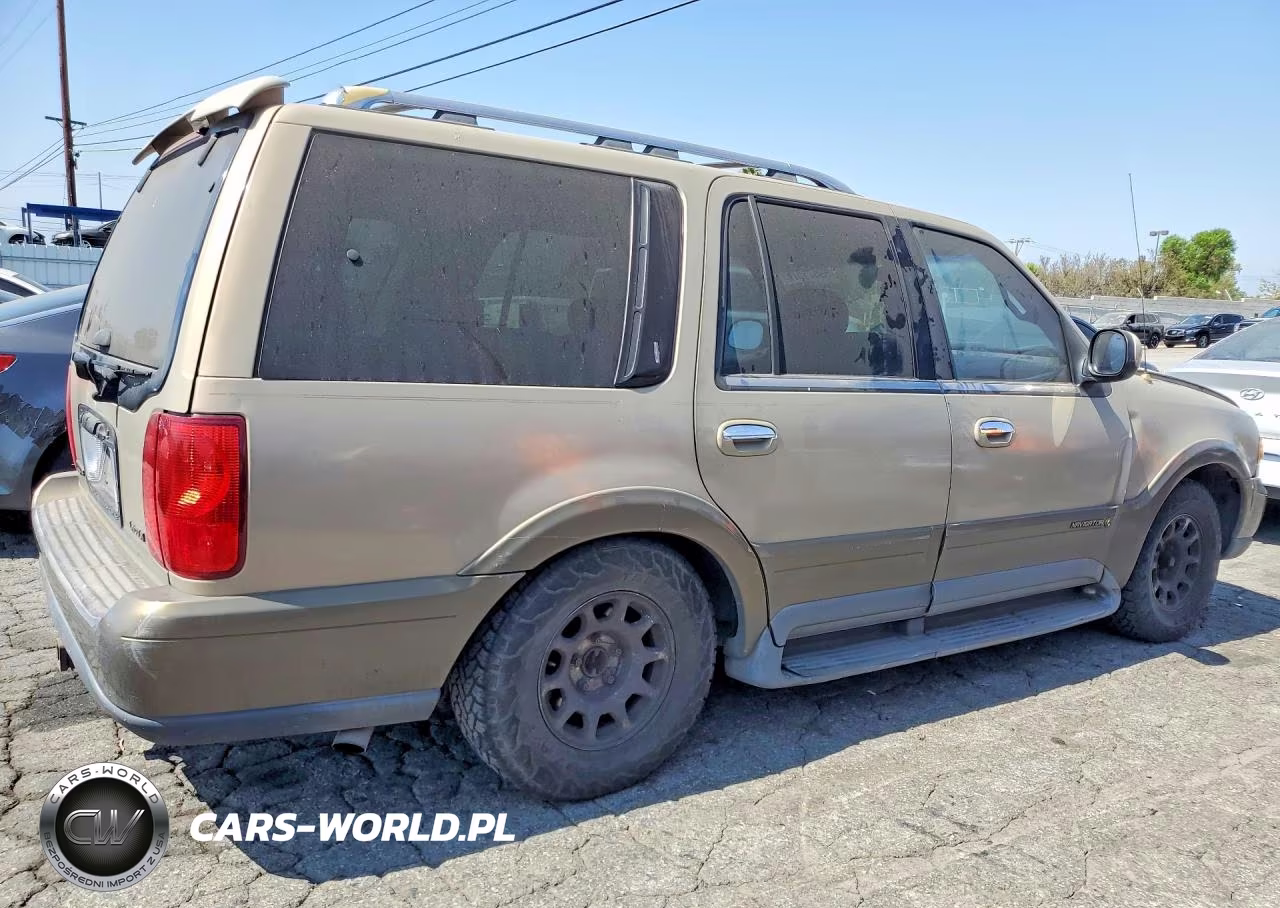 1999 Lincoln Navigator VIN:5LMRU27A2XLJ39098 - 3