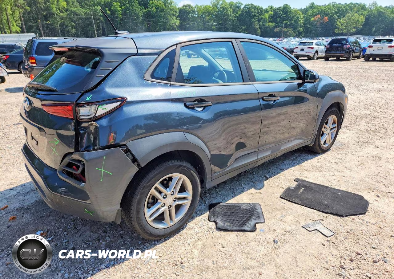 2018 Hyundai Kona Se VIN:KM8K12AA4JU140437 - 3