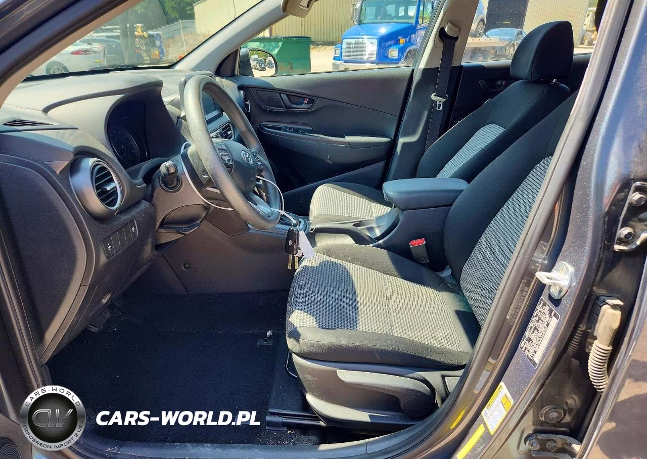 2018 Hyundai Kona Se VIN:KM8K12AA4JU140437 - 7