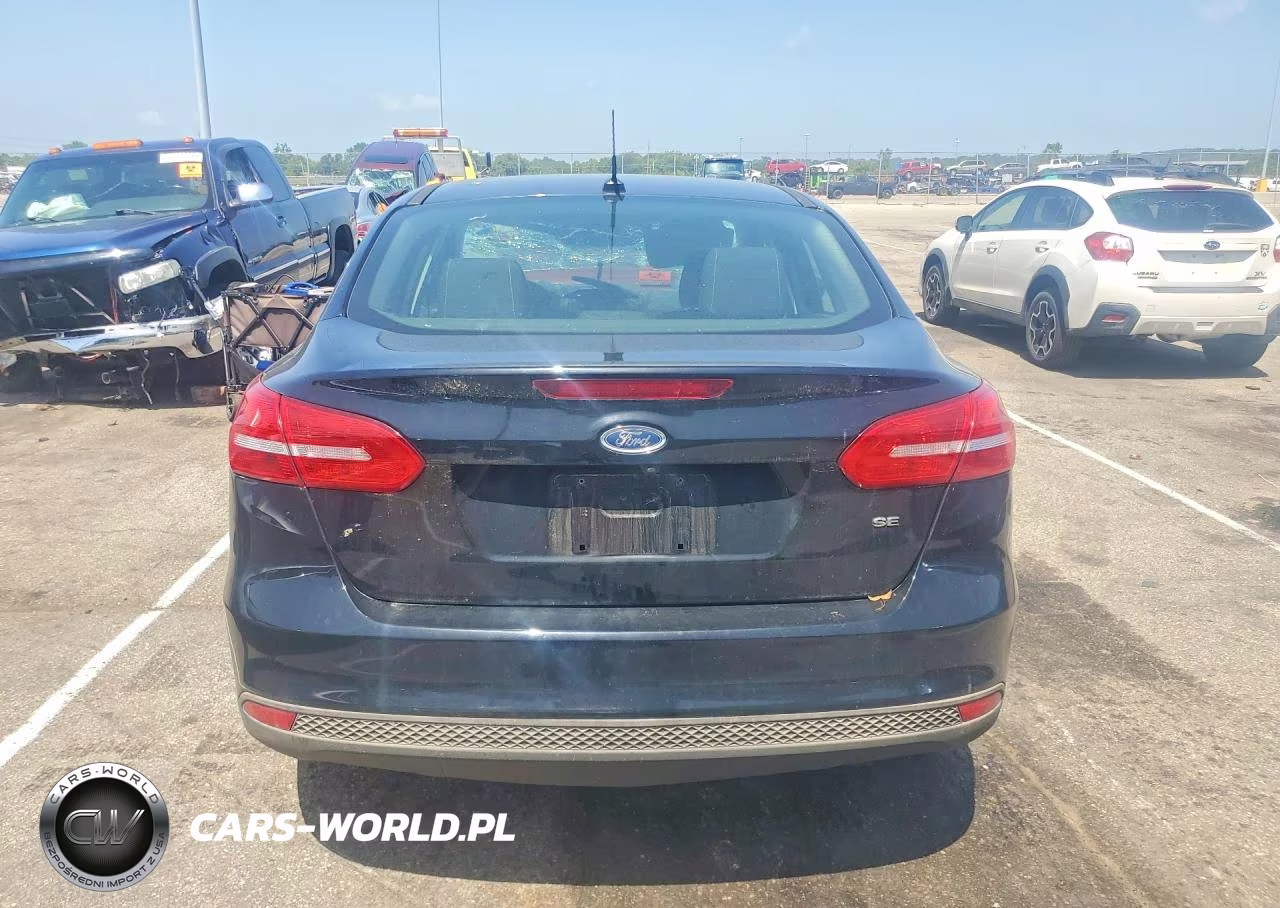 2018 Ford Focus Se VIN:1FADP3F24JL218262 - 6