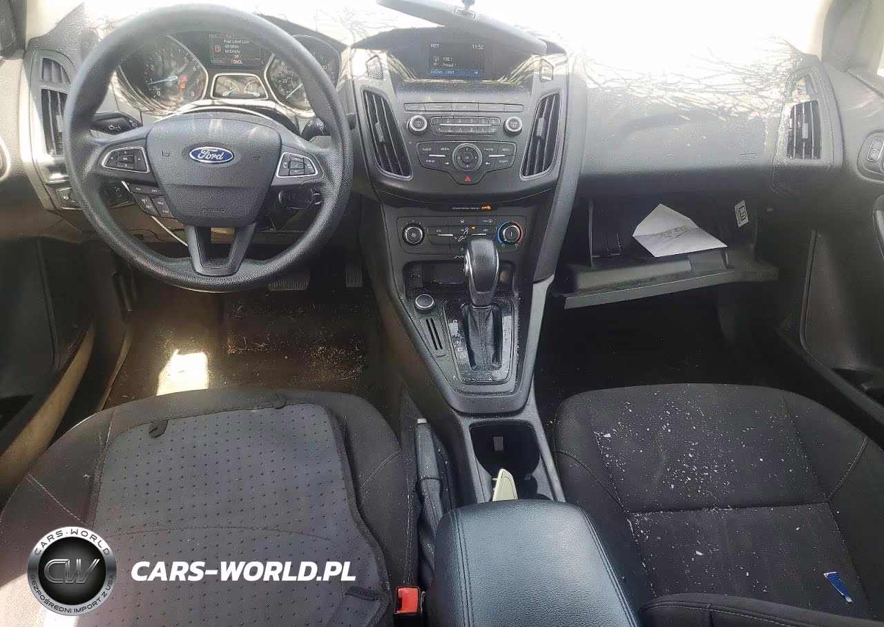 2018 Ford Focus Se VIN:1FADP3F24JL218262 - 8