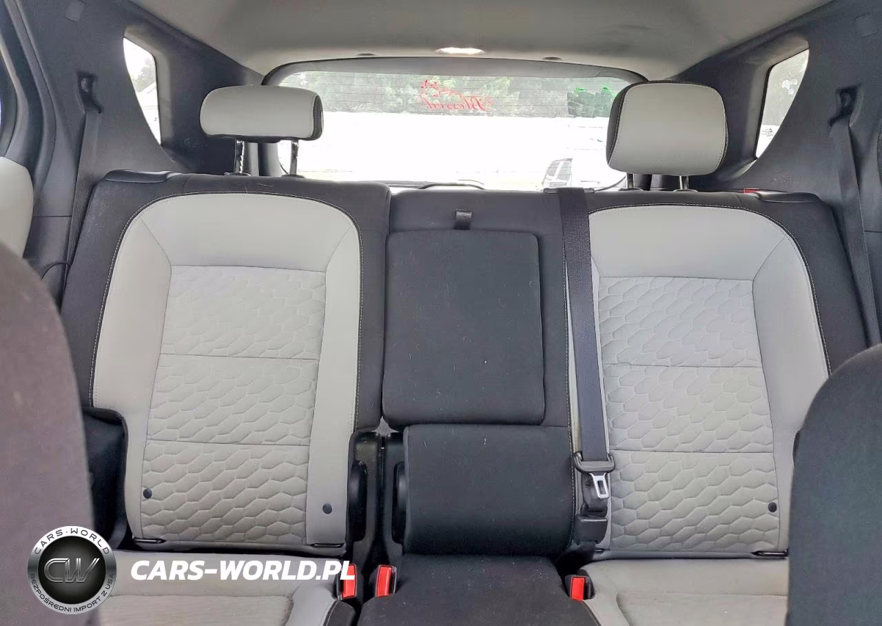 2020 Chevrolet Equinox VIN:3GNAXFEV8LS688194 - 10