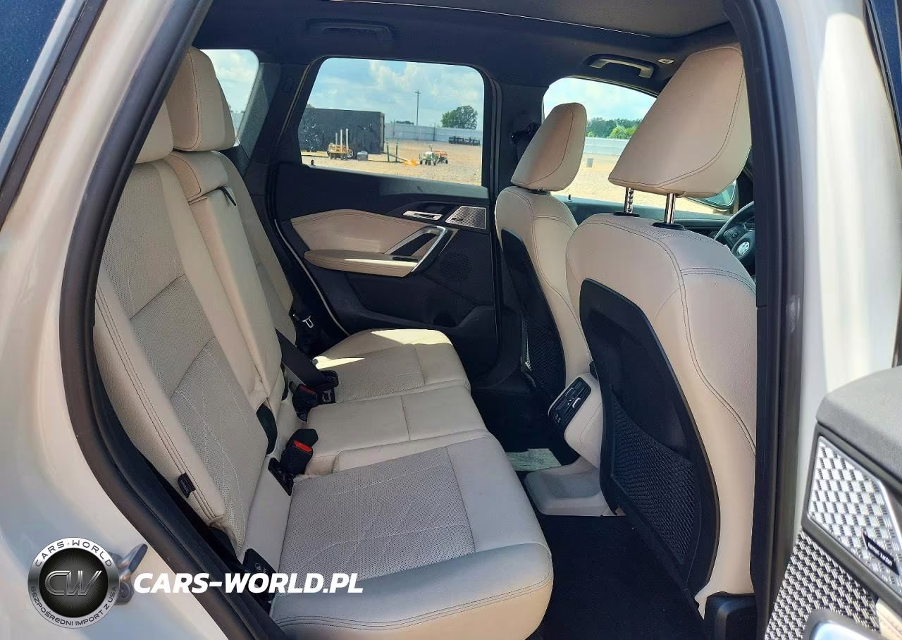 2023 BMW X1 xDrive28I VIN:WBX73EF08P5W06754 - 11