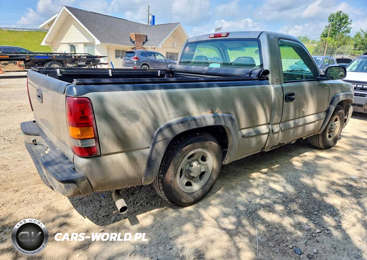 2002 Chevrolet Silverado C1500 VIN:1GCEC14W02Z144373 - 3