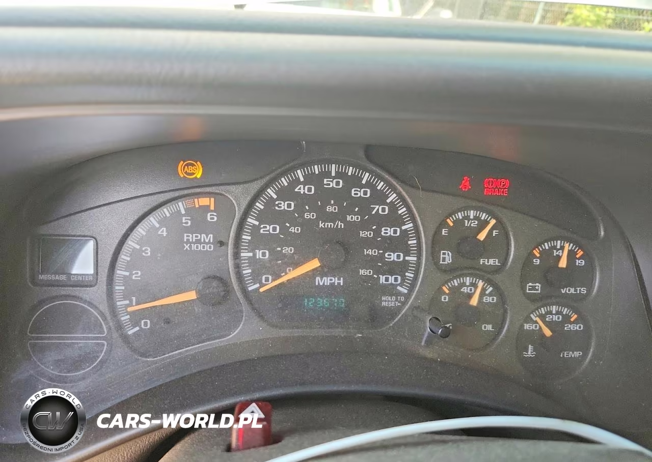 2002 Chevrolet Silverado C1500 VIN:1GCEC14W02Z144373 - 9