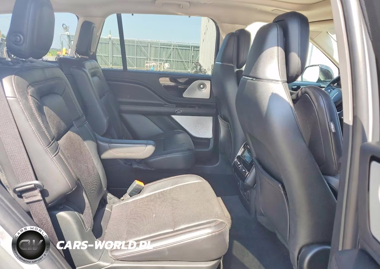 2020 Lincoln Aviator Reserve VIN:5LM5J7XC9LGL21129 - 11